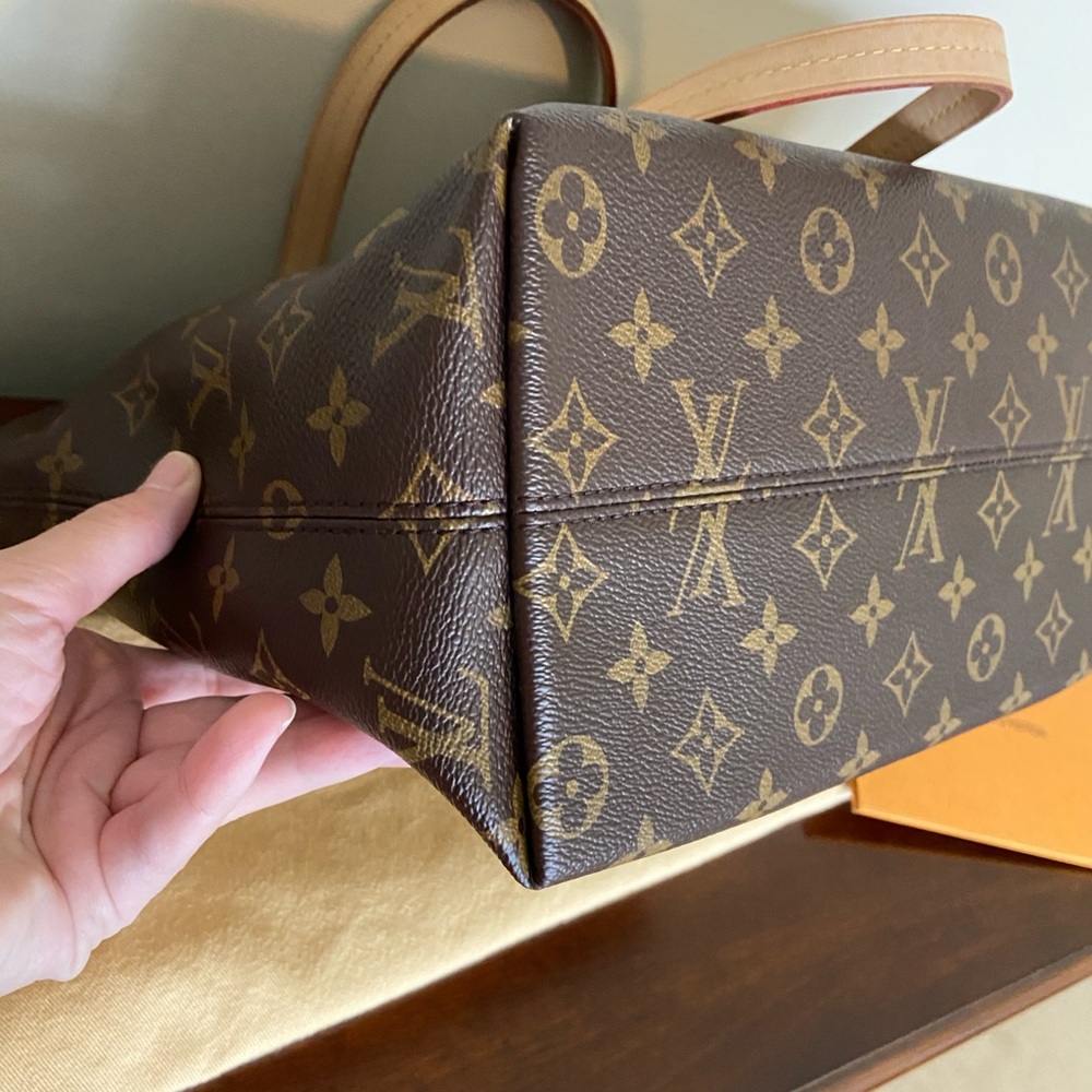 ❤️SOLD❤️Authentic Louis Vuitton Iena PM - Picture 10 of 14